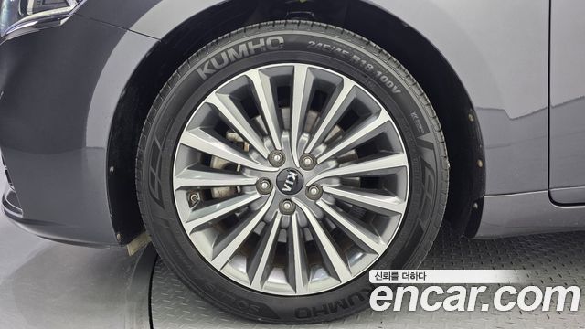 Kia K7 2019 — photo 5