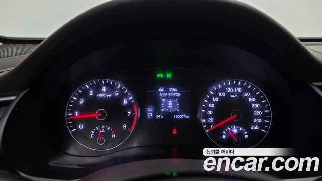 Kia K7 2019 — photo 8