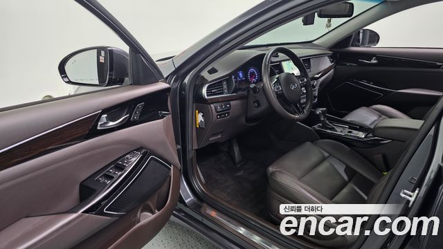 Kia K7 2019 — photo 11