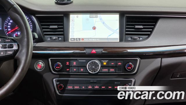 Kia K7 2019 — photo 15