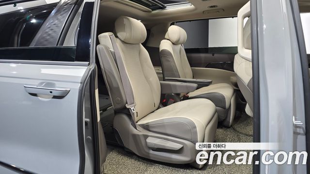 Kia Canival 2025 — photo 17
