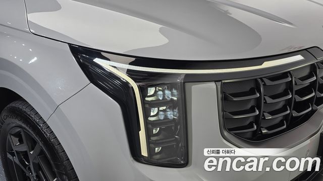 Kia Canival 2025 — photo 8