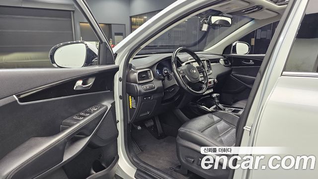 Kia Sorento 2018 — photo 13