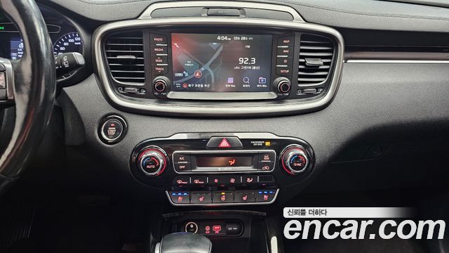 Kia Sorento 2018 — photo 20