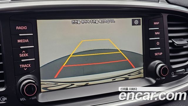 Kia Sorento 2018 — photo 21