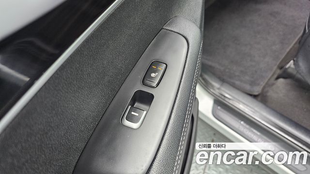 Kia Sorento 2018 — photo 28