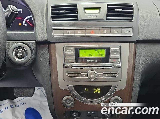 KG Mobility Rexton 2013 — photo 10