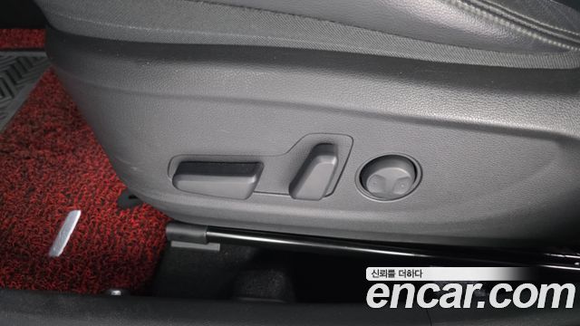 Hyundai Kona 2021 — photo 31