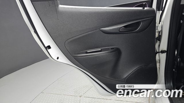 Chevrolet Korea Spark 2016 — photo 15