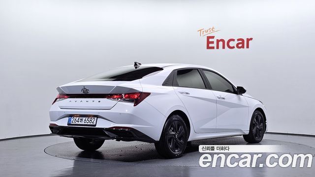 Hyundai AVANTE 2023 — photo 2