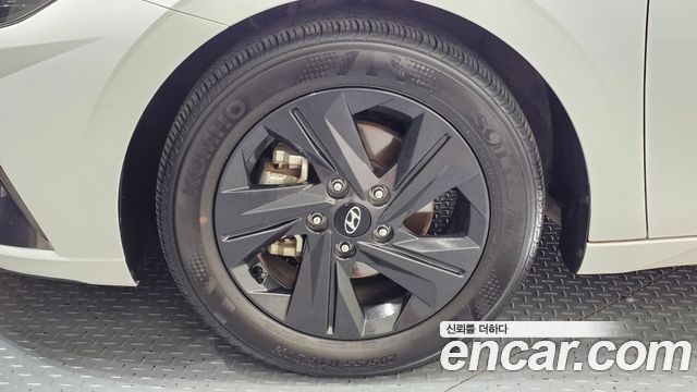 Hyundai AVANTE 2023 — photo 5