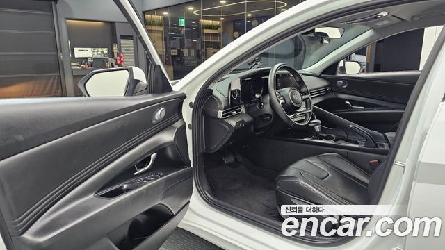 Hyundai AVANTE 2023 — photo 13