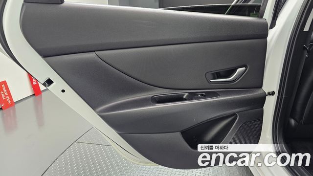 Hyundai AVANTE 2023 — photo 15