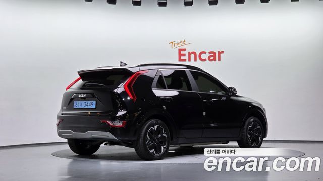 Kia Niro 2024 — photo 2