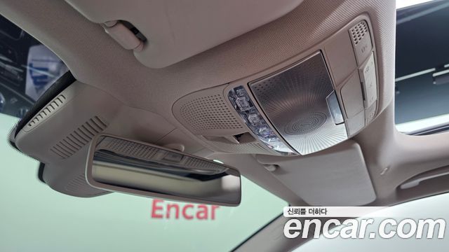 Mercedes-Benz E-Class 2017 — photo 29