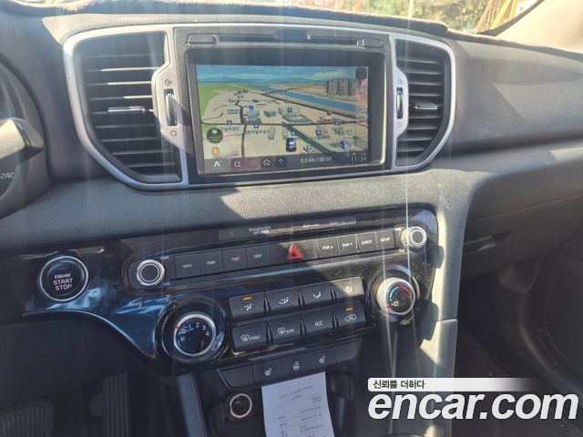 Kia Sportage 2016 — photo 11