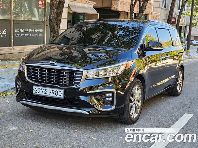 Kia Canival 2020 — photo 1