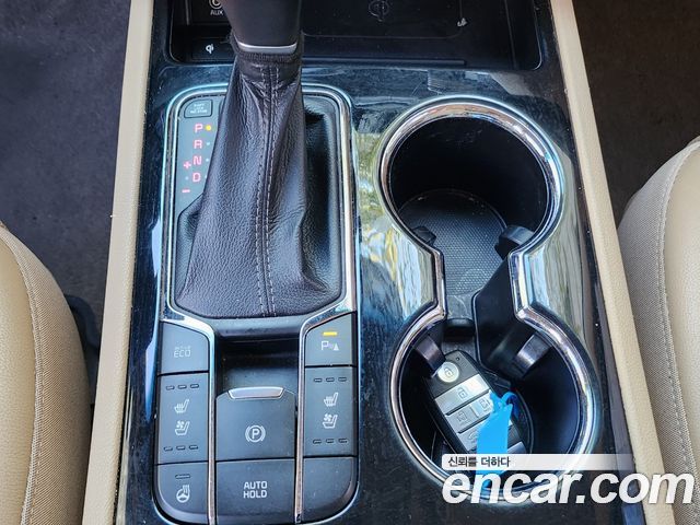 Kia Canival 2020 — photo 17