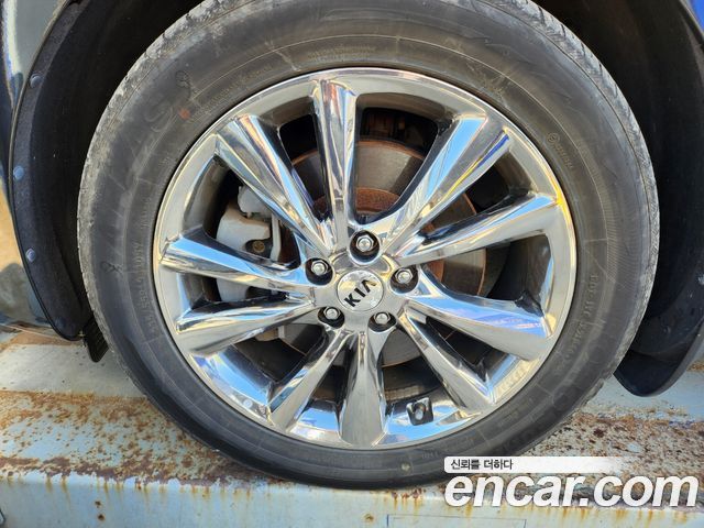 Kia Canival 2020 — photo 19
