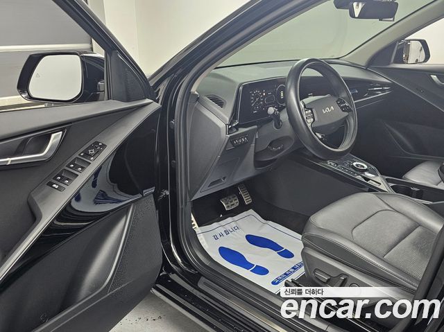 Kia Niro 2024 — photo 11