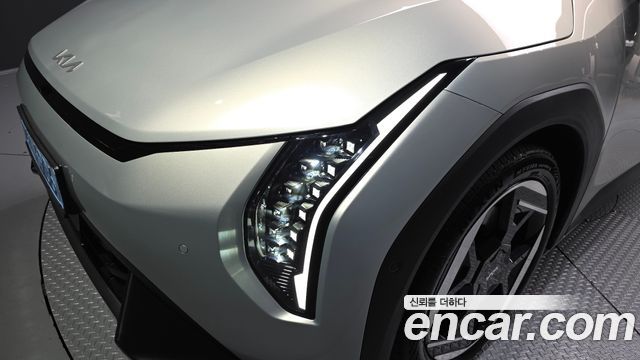 Kia EV4 2027 — photo 8
