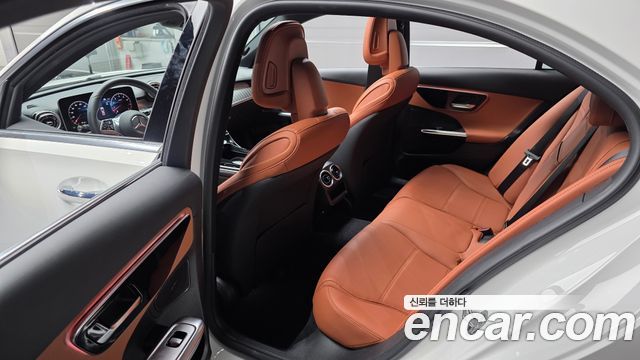 Mercedes-Benz C-Class 2026 — photo 27