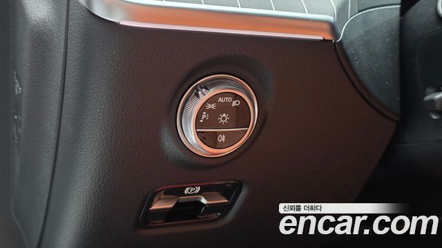 Mercedes-Benz C-Class 2026 — photo 29