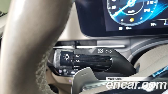Kia Canival 2023 — photo 27