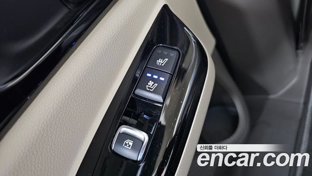 Kia Canival 2023 — photo 30
