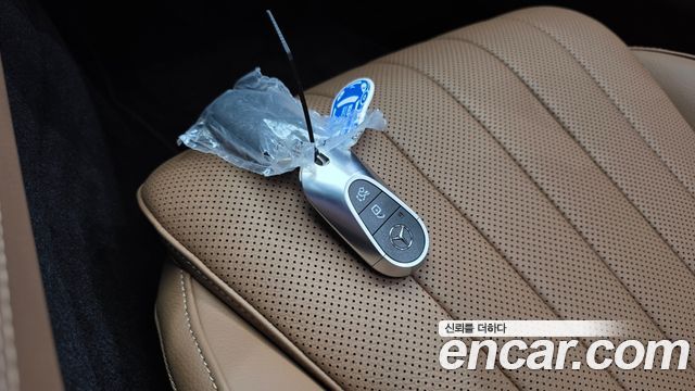 Mercedes-Benz E-Class 2026 — photo 21