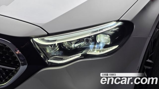 Mercedes-Benz E-Class 2026 — photo 8