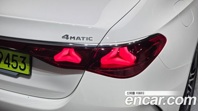 Mercedes-Benz E-Class 2026 — photo 9