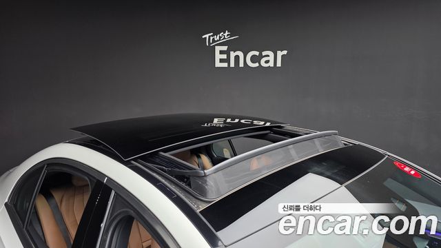 Mercedes-Benz E-Class 2026 — photo 37