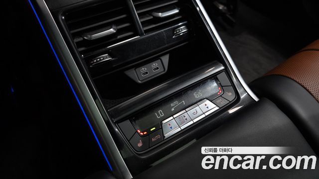 BMW 8-Series 2023 — photo 24