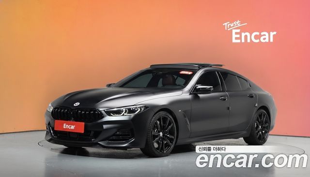 BMW 8-Series 2023 — photo 1