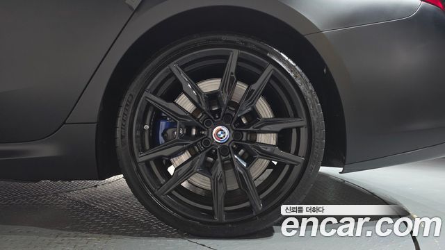 BMW 8-Series 2023 — photo 7