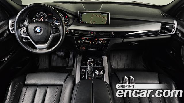 BMW X5 2018 — photo 10