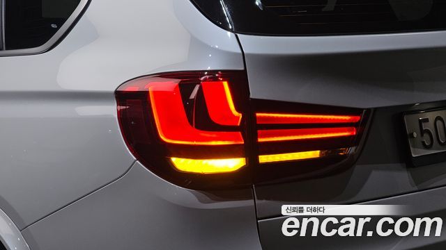 BMW X5 2018 — photo 9
