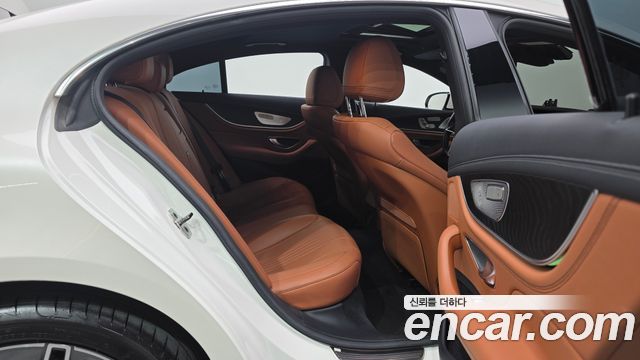 Mercedes-Benz CLS-Class 2023 — photo 17