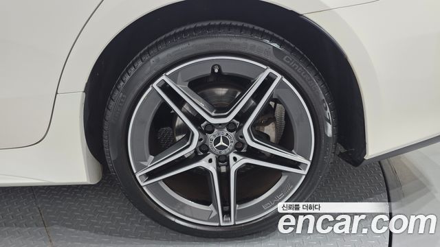 Mercedes-Benz CLS-Class 2023 — photo 7