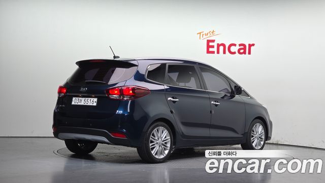 Kia Carens 2017 — photo 2