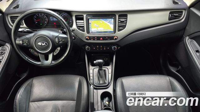 Kia Carens 2017 — photo 7
