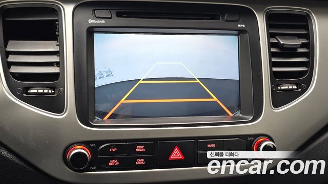 Kia Carens 2017 — photo 17