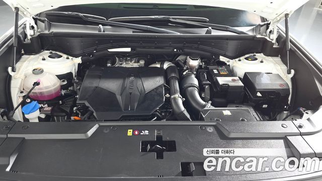 Hyundai Santafe 2025 — photo 6