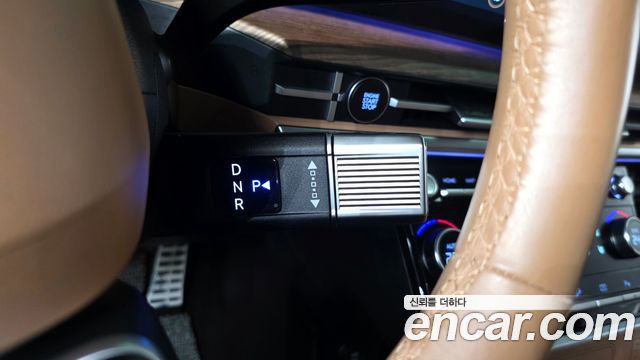 Hyundai Santafe 2025 — photo 12