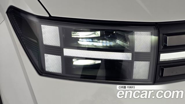 Hyundai Santafe 2025 — photo 8