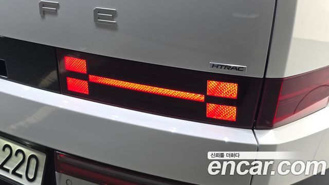Hyundai Santafe 2025 — photo 9