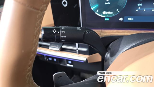 Hyundai Santafe 2025 — photo 27