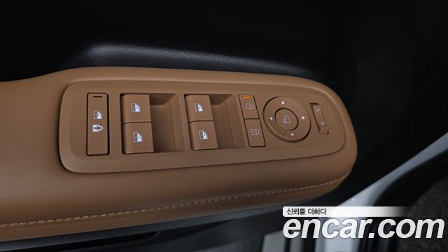 Hyundai Santafe 2025 — photo 28