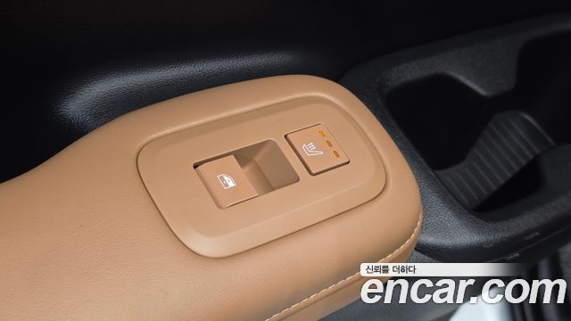 Hyundai Santafe 2025 — photo 29